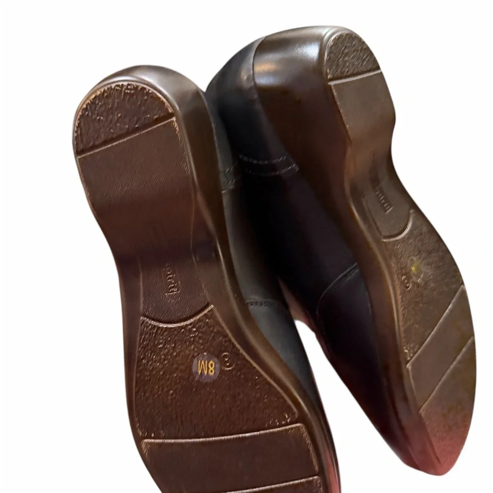NIB Easy Spirit Cut Out Mules Leather Size 8 Black